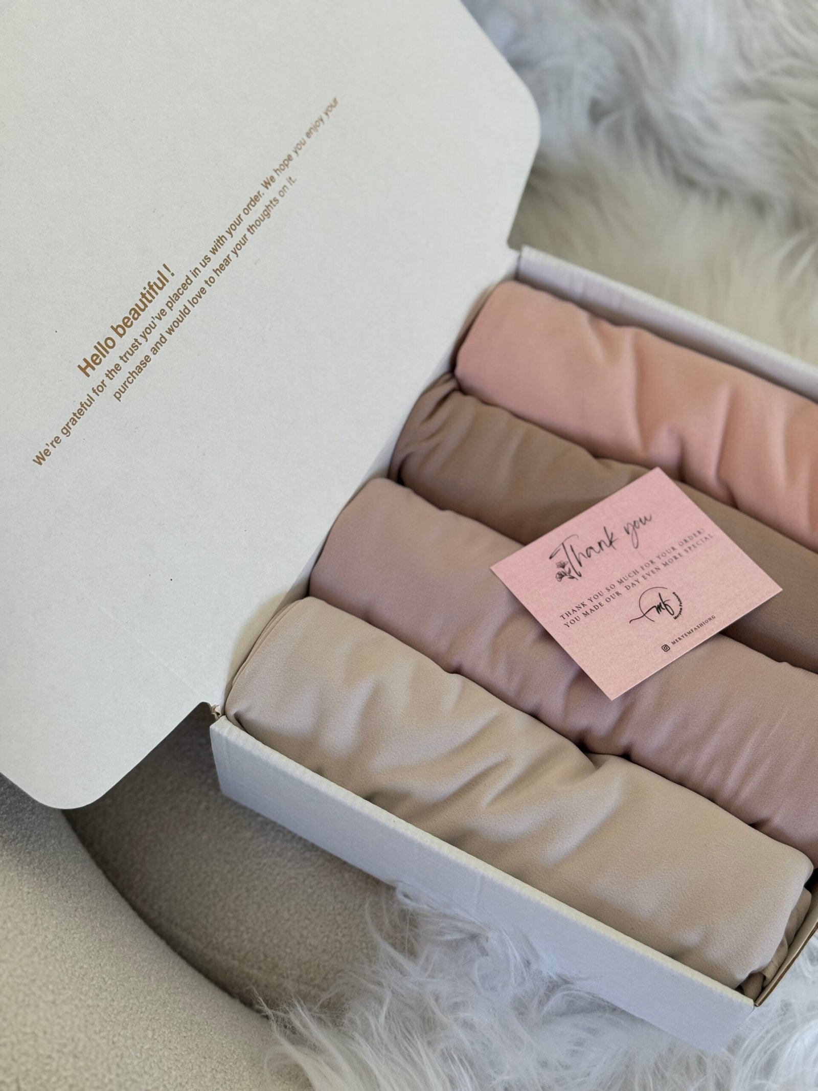 Rosewood Glow – Premium Jersey