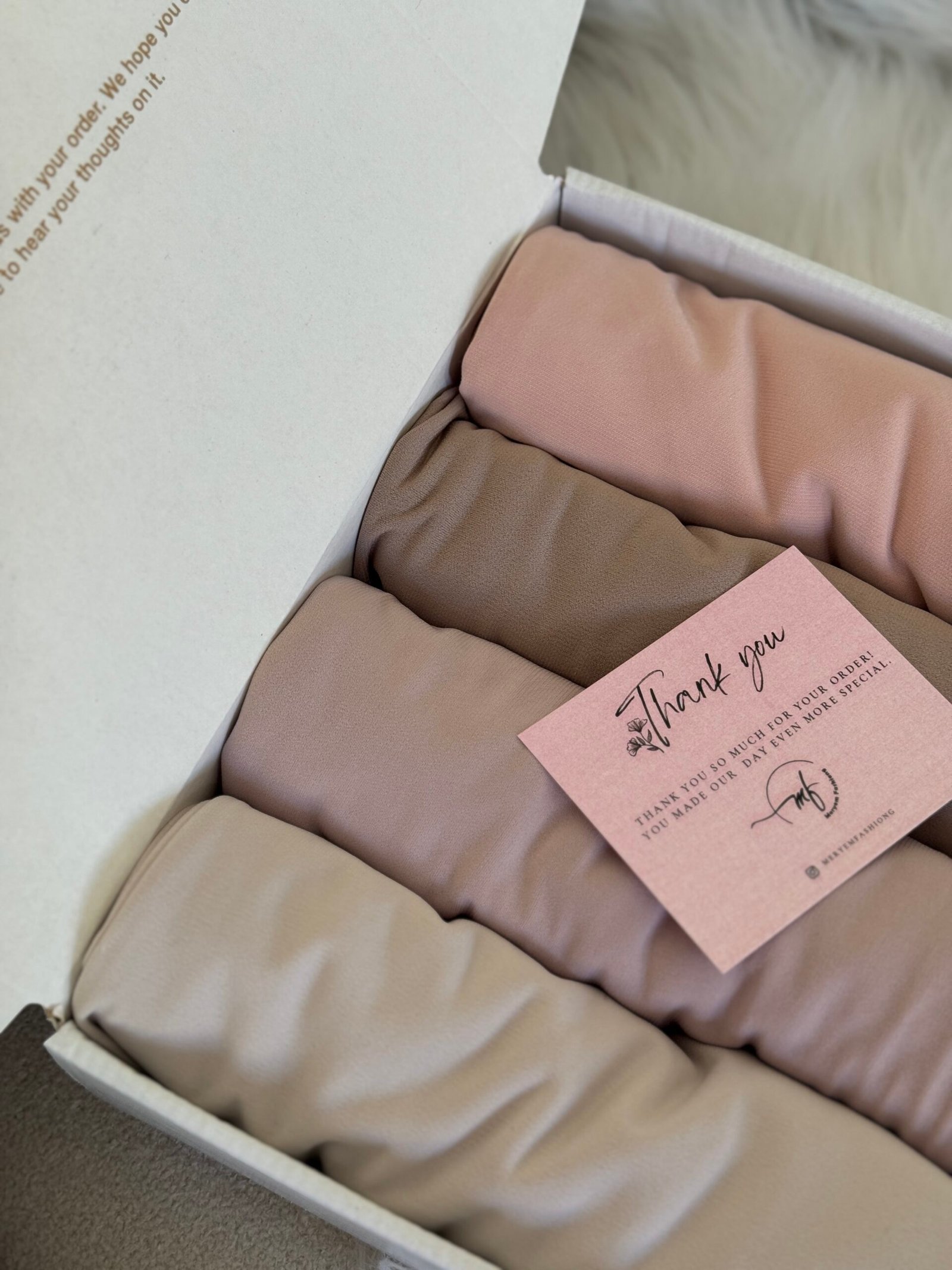 Rosewood Glow – Premium Jersey - Image 3