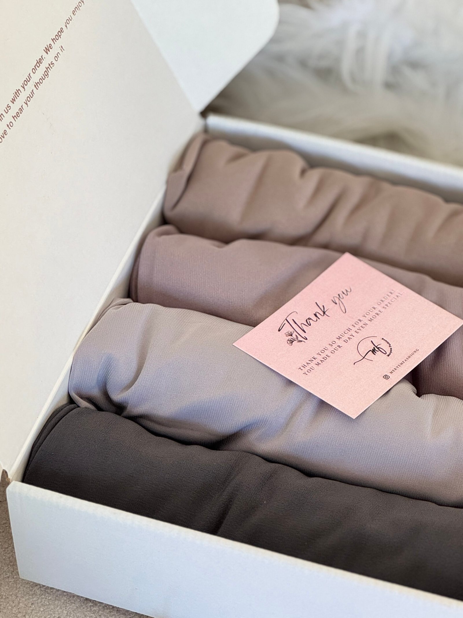 Dusty Elegance - Premium Jersy